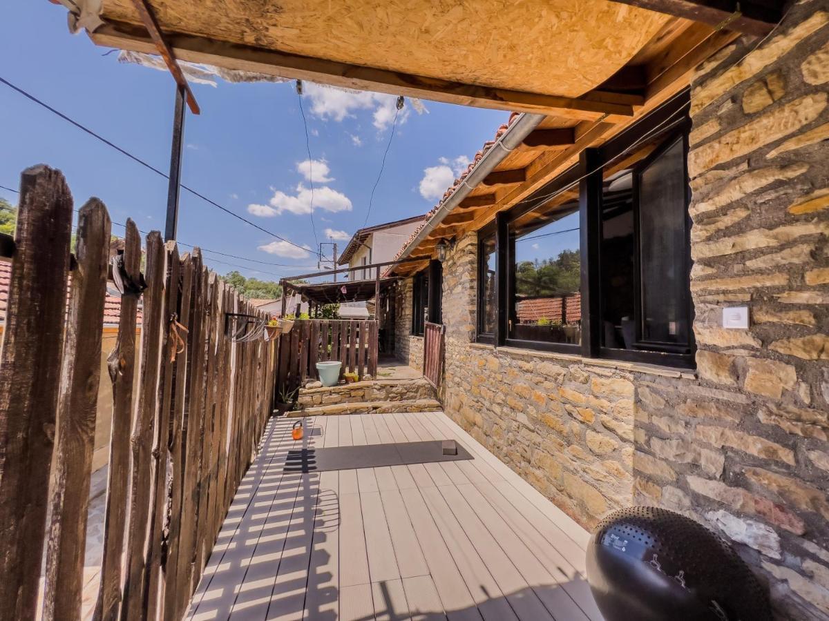 The Base- Balance Hub Hotel Veliko Tŭrnovo Exterior photo